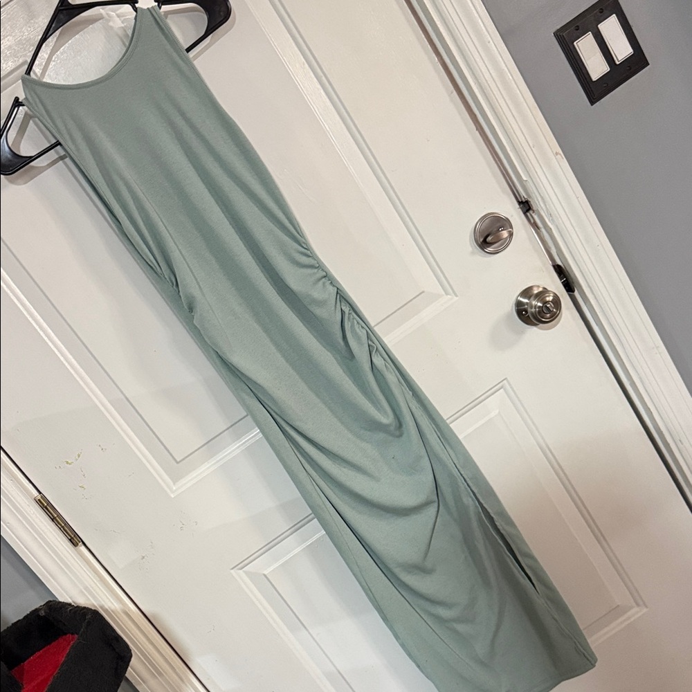 Elegant Green Maxi Dress